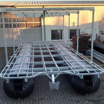 Katamaran Speedy XXL 10,00m x 4,96m